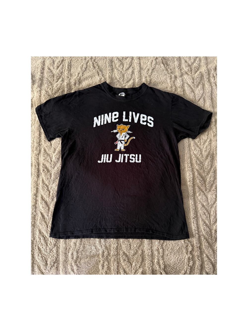Nine Lives Jiu Jitsu Cat Graphic Tee Black Gildan Youth Large Martial Arts